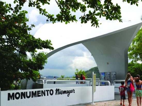 Memorial dos 500 Anos (Mirante Niemeyer) 